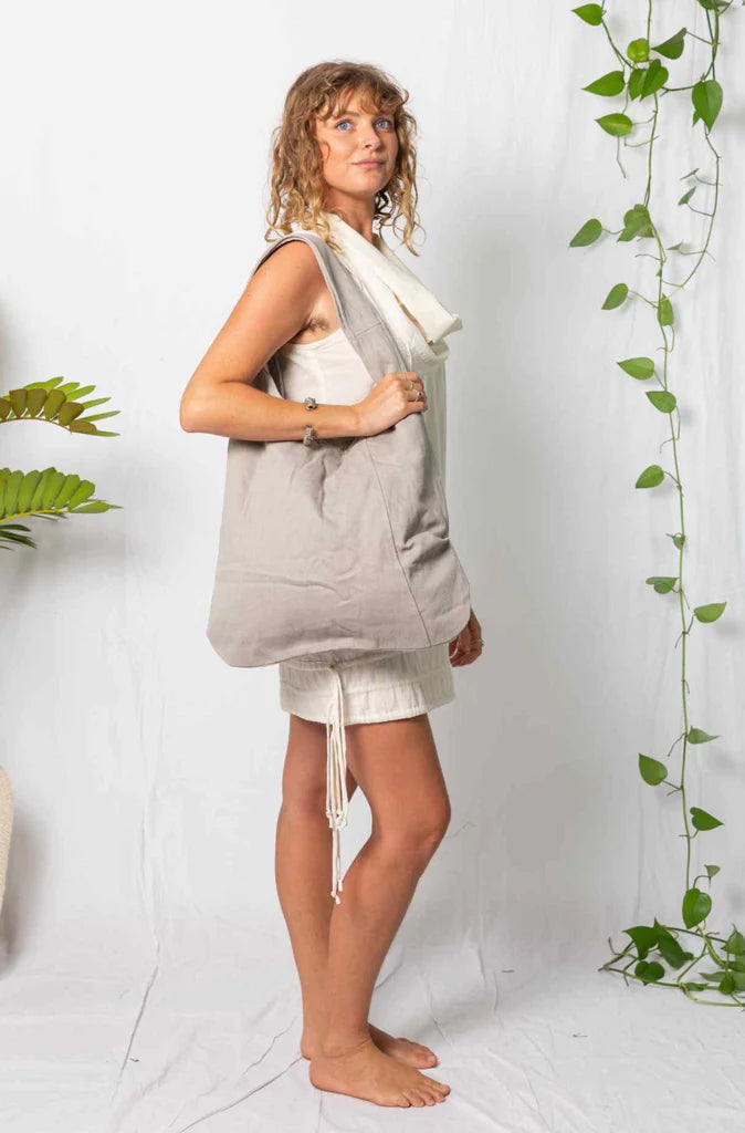 Feather Tote Bag Light Grey